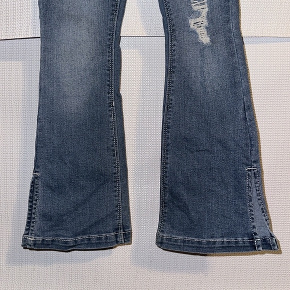SQUEEZE Slightly Distressed Boot Cut Denim Jeans Girls Size 7 - Picture 3 of 5
